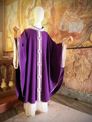 Casula "Ecce Dominus veniet"